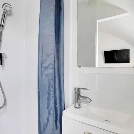 Apartment Amsterdam 12 - A Saint-lazare