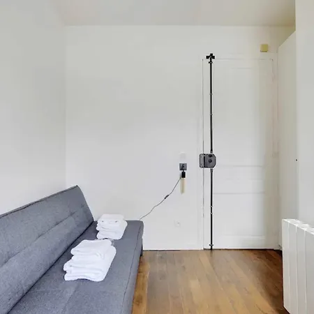 Apartment Amsterdam 12 - A Saint-lazare Paris